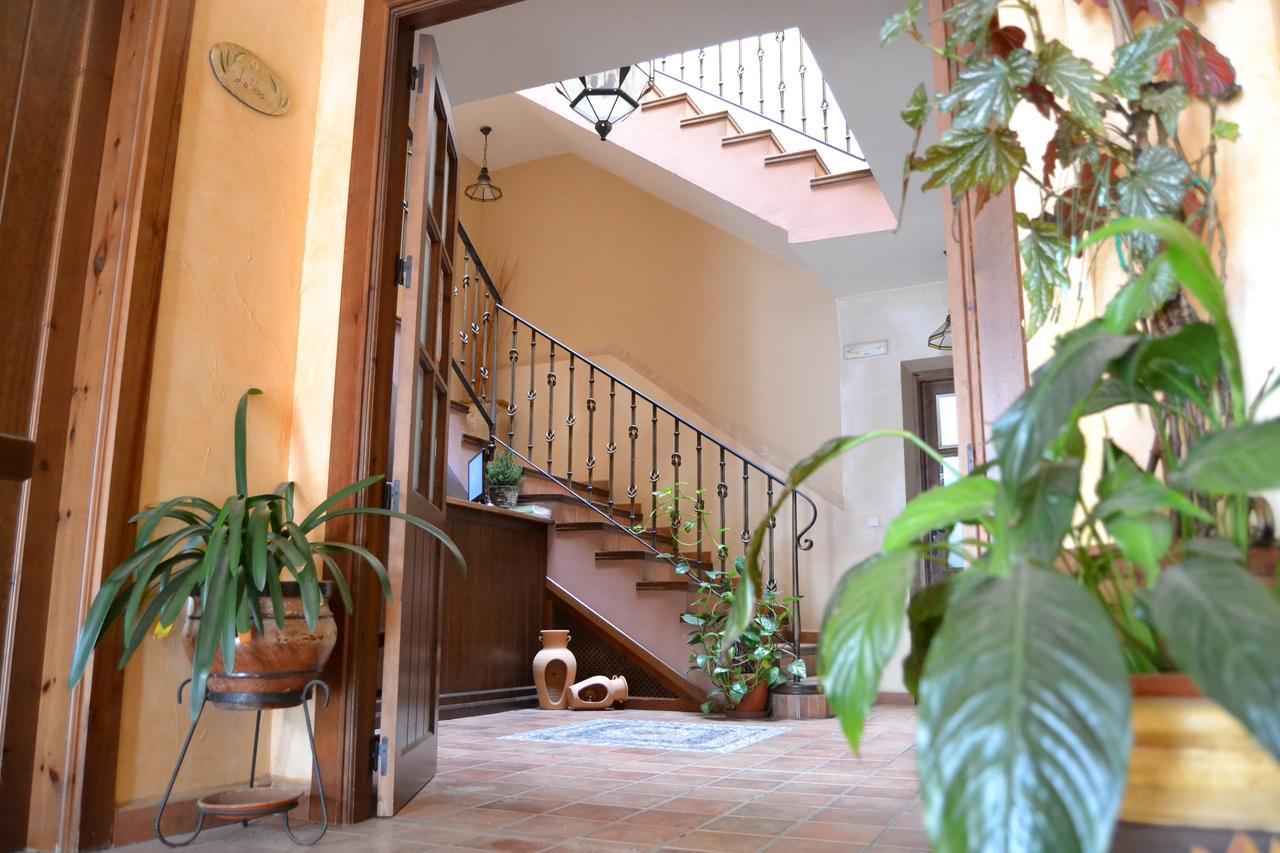 Hostal Toribio Ґалароса Екстер'єр фото