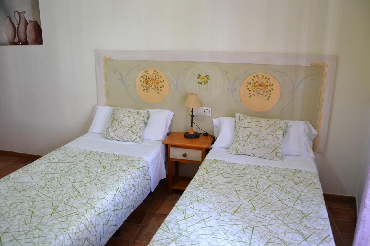 Hostal Toribio Ґалароса Екстер'єр фото